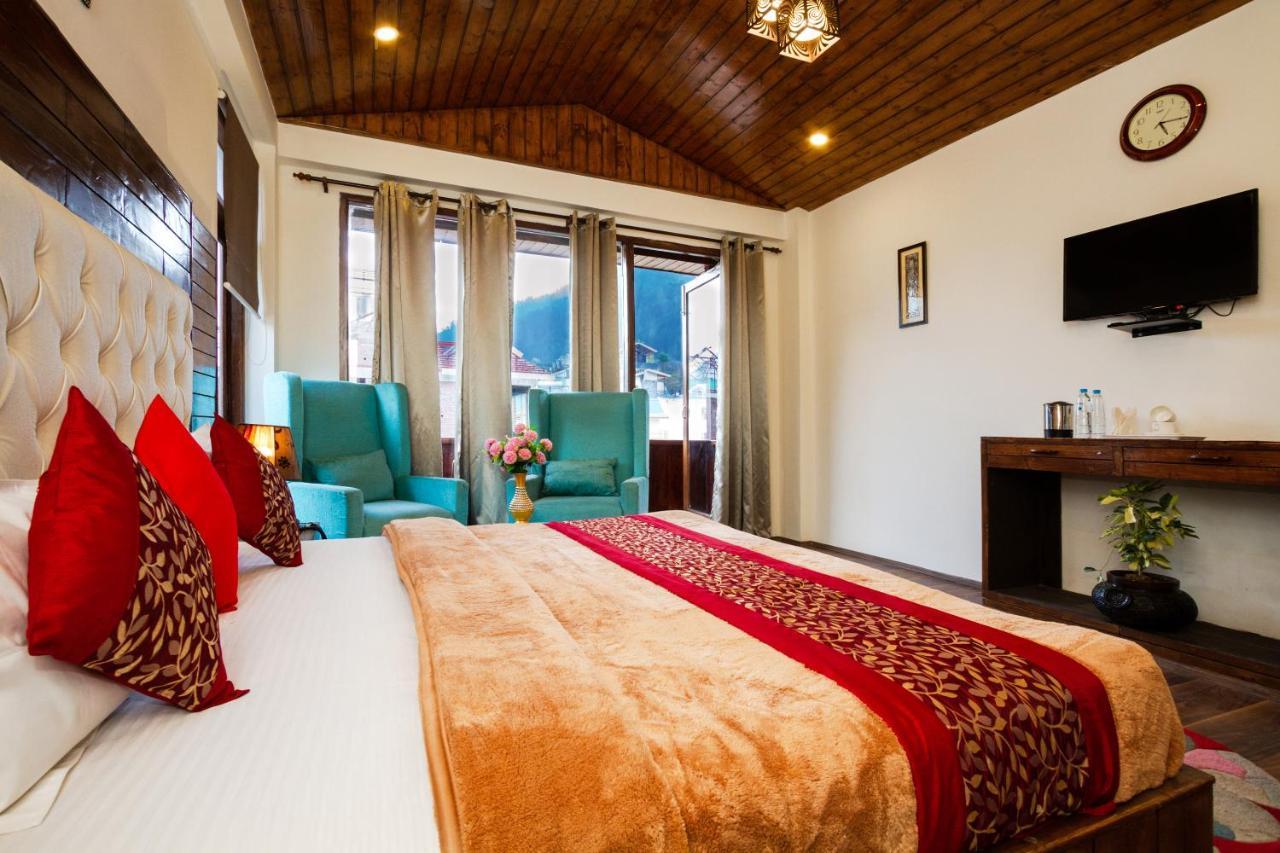 The Spruce Mansion Hotell Manāli Eksteriør bilde